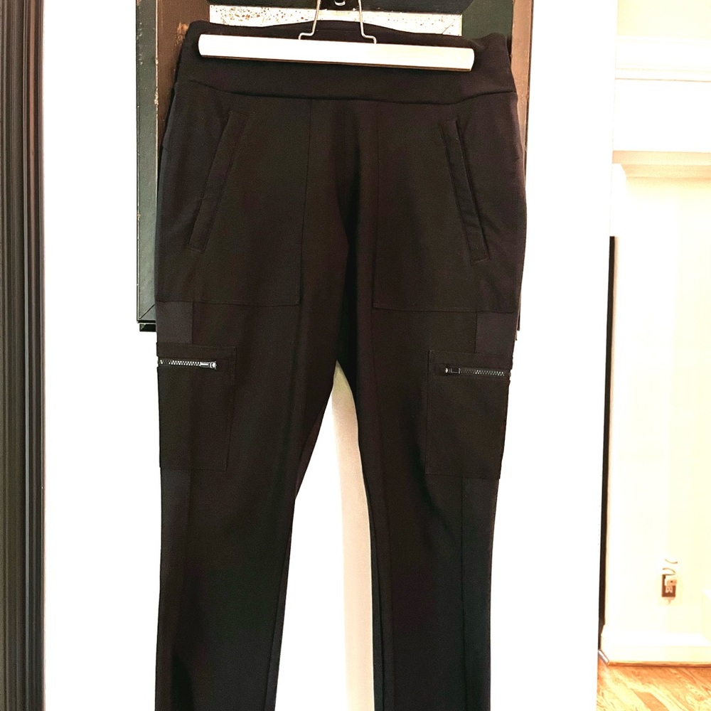 Athleta Headlands Hybrid Cargo Pant Tight